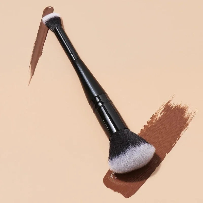 E.L.F. Two-Tone Base Brush, Suitable for Makeup Brushes That Apply Foundation and Concealer to Create an Air-Feeling Makeup Look